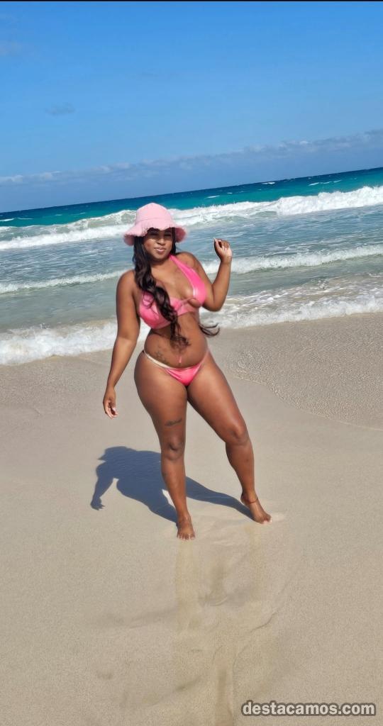 611269198-acompanante-en-malaga-c9kSGy