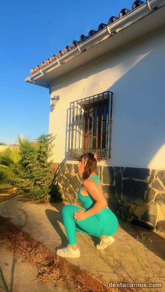 614285992-chica-de-compania-en-malaga-2iExUC