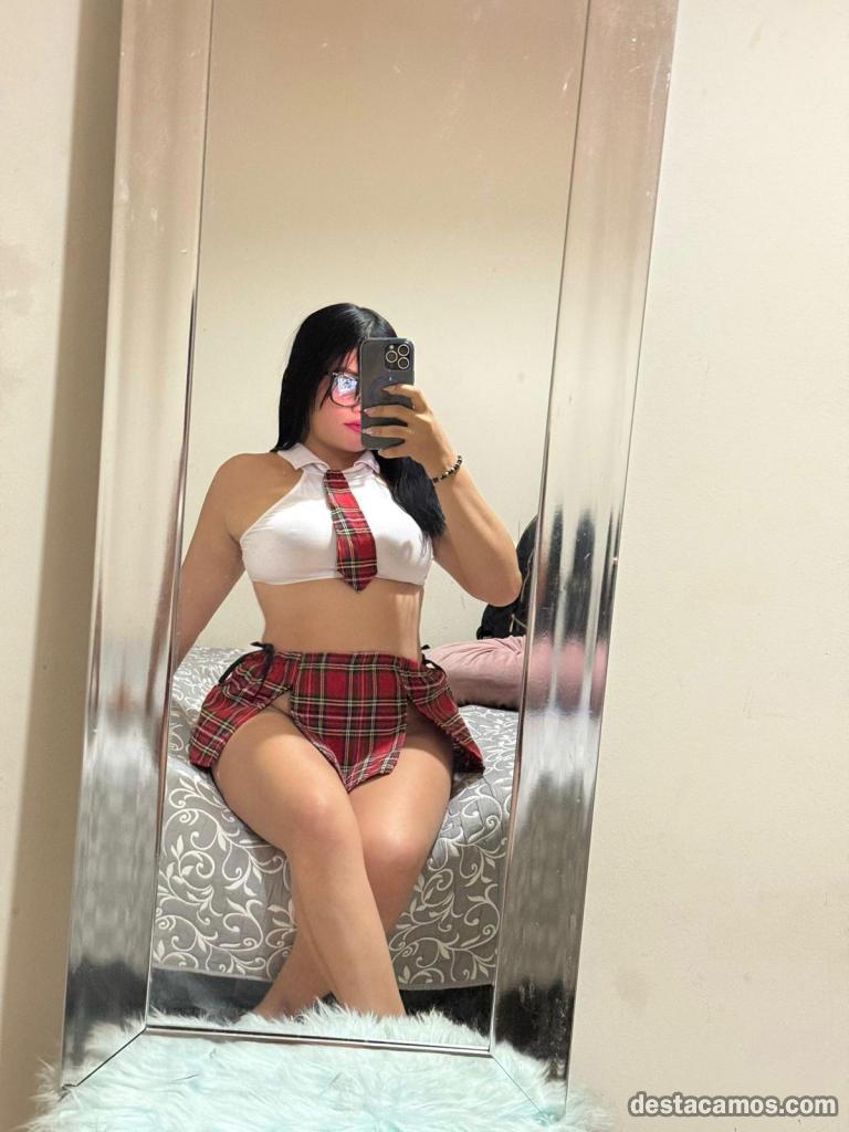 614538816-chica-de-compania-en-cadiz-8UFpoO