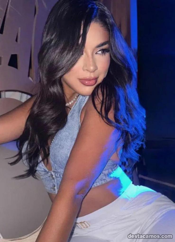 614651491-acompanante-en-pontevedra-IWeGj2