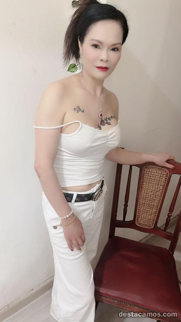 623201615-mujer-de-compania-en-barcelona-ikVH9F