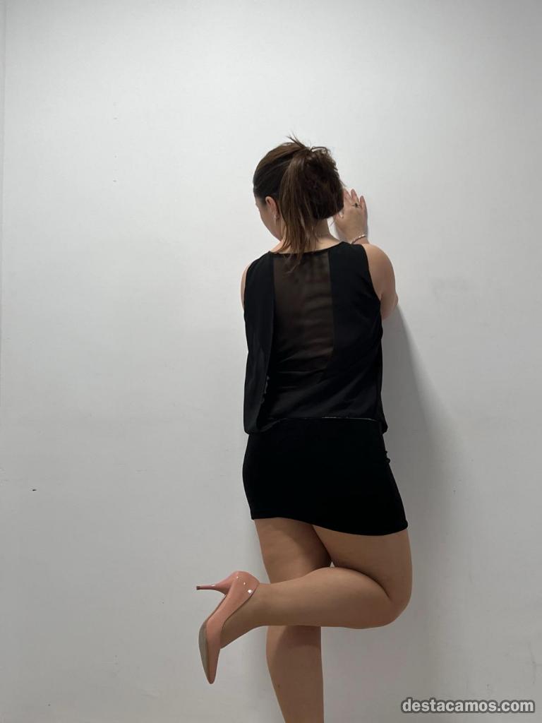 634020636-chica-de-compania-en-cadiz-dMFzdk