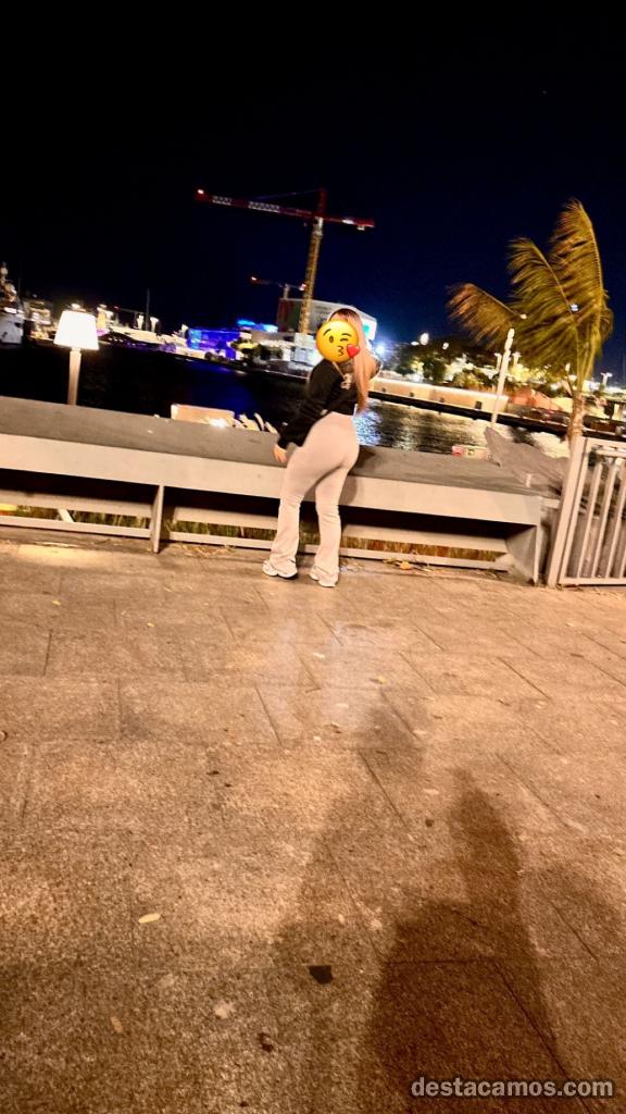664350470-mujer-de-compania-en-barcelona-1733618793-579