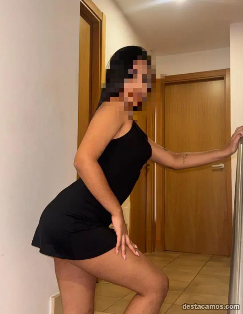 690735010-chica-de-compania-en-madrid-hglGEz