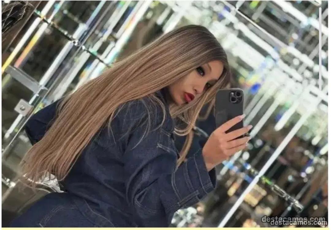 602407989-crossdresser-en-cadiz-f4c5EG