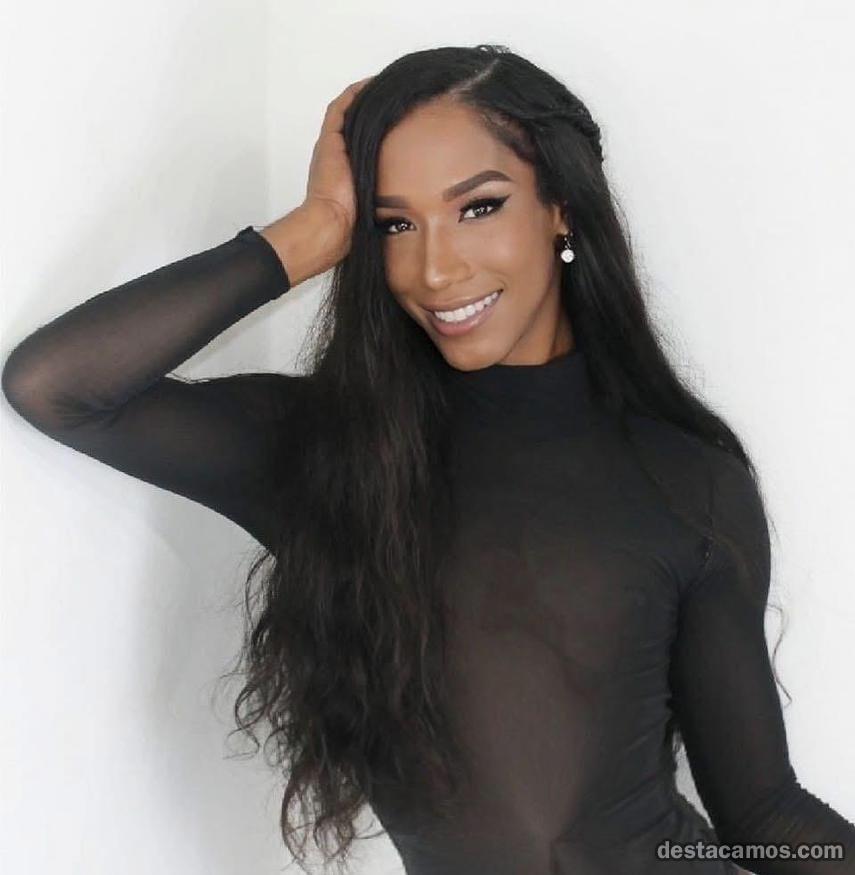 602718221-ladyboy-en-mallorca-OoBzmb