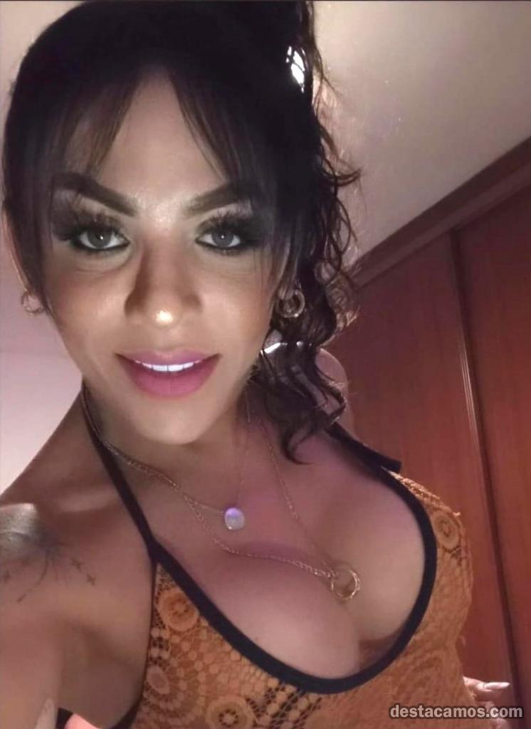 603145214-travesti-en-malaga-a4fhG1