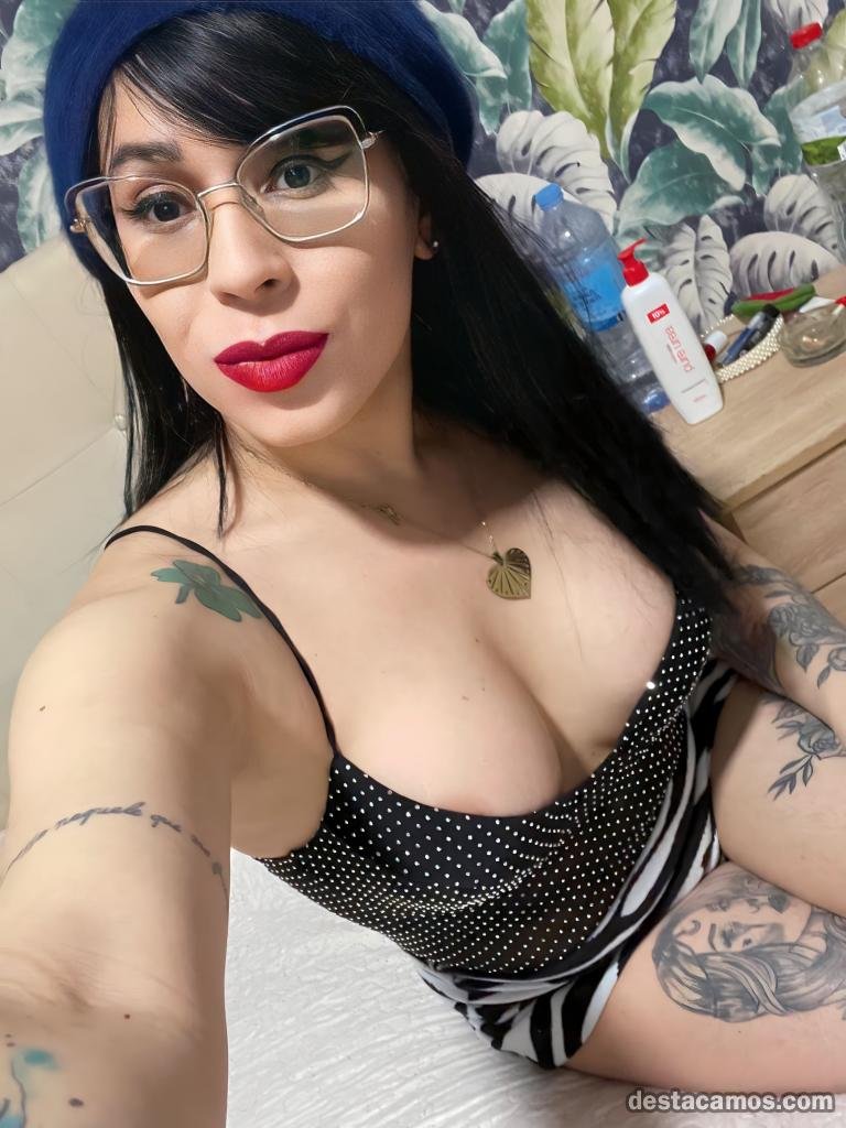 603725263-ladyboy-en-barcelona-BNu30c