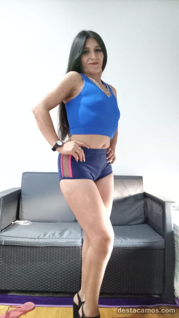 603904379-acompanante-en-alava-CiUQWs