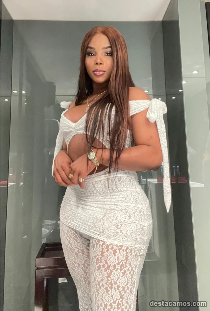 611252771-travesti-en-barcelona-8VAW5q