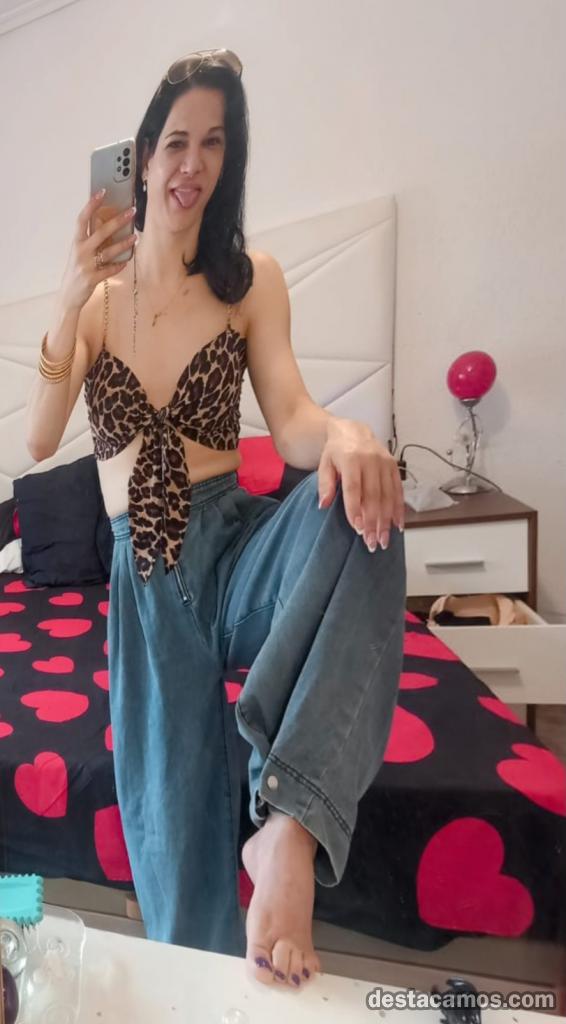 611340701-crossdresser-en-valencia-tBjHdk