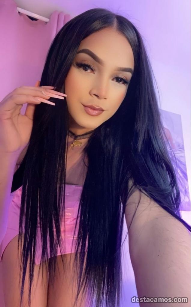 612459024-ladyboy-en-tenerife-IzZmUt