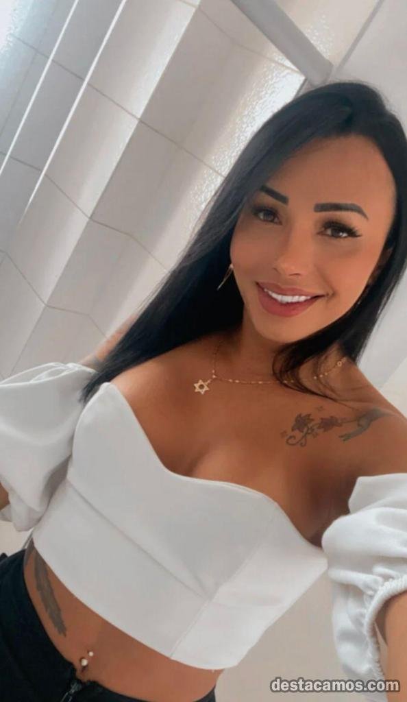 613902149-transexual-en-madrid-PdZtXM