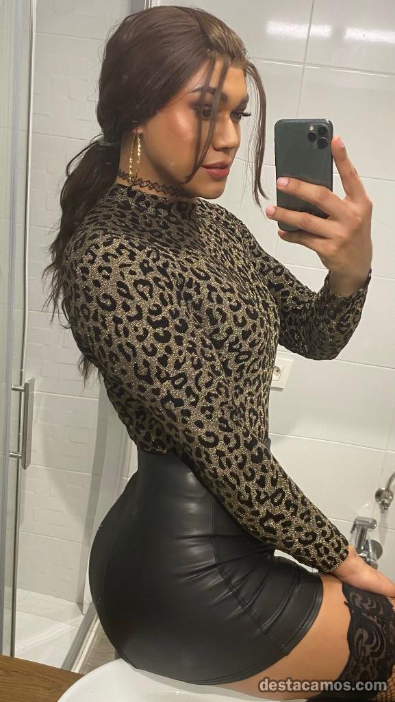 614268081-ladyboy-en-asturias-scSKC5