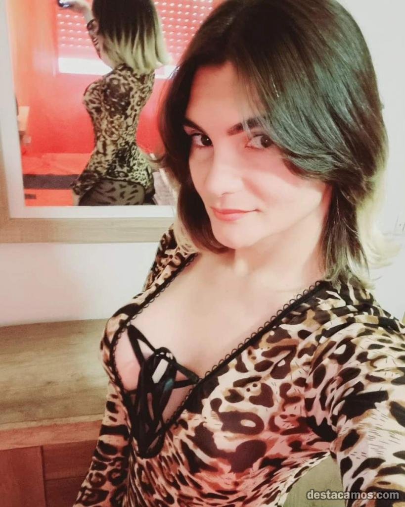 614334369-travesti-en-pontevedra-LDBGy2