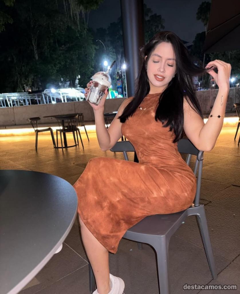 621082371-escort-en-malaga-qSZLZQ