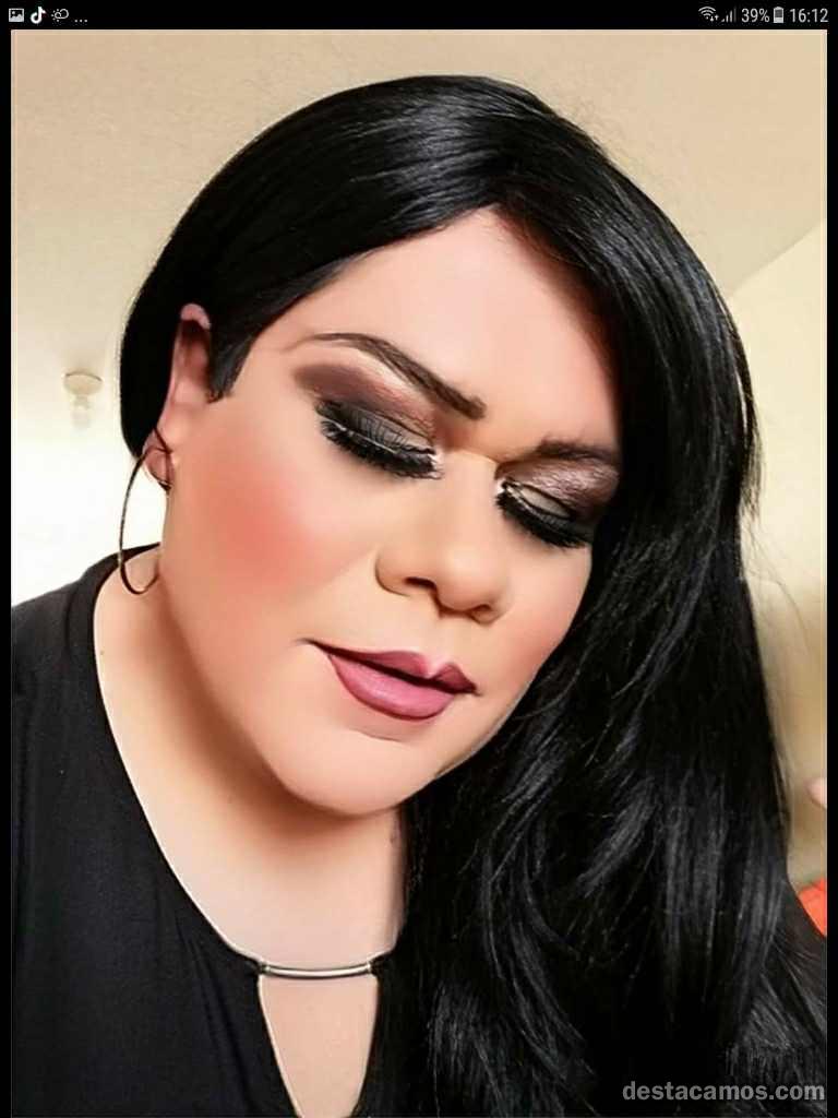 624537839-transexual-en-asturias-KyqqbN