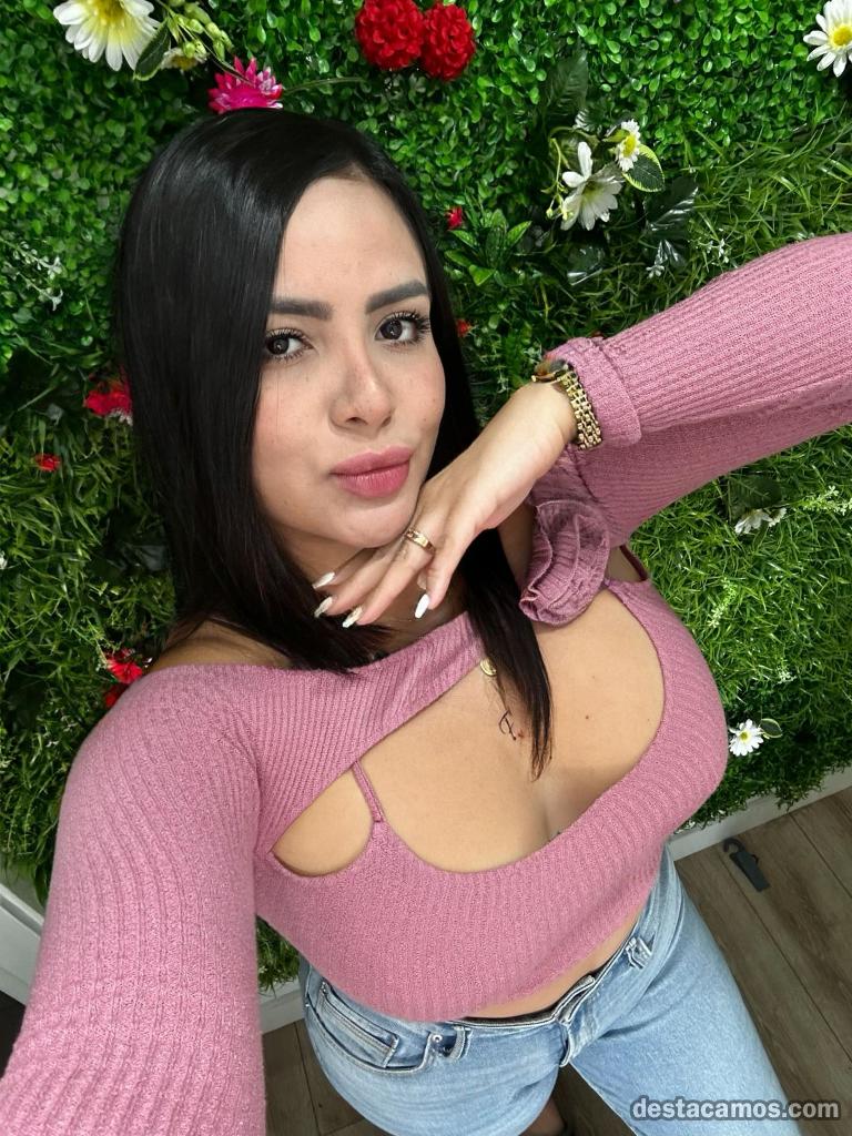 624752581-chica-de-compania-vip-en-almeria-M6vHhp