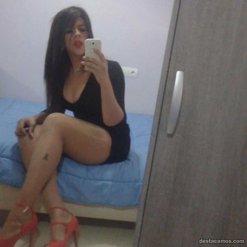 632263171-travesti-en-granada-3J9dZA