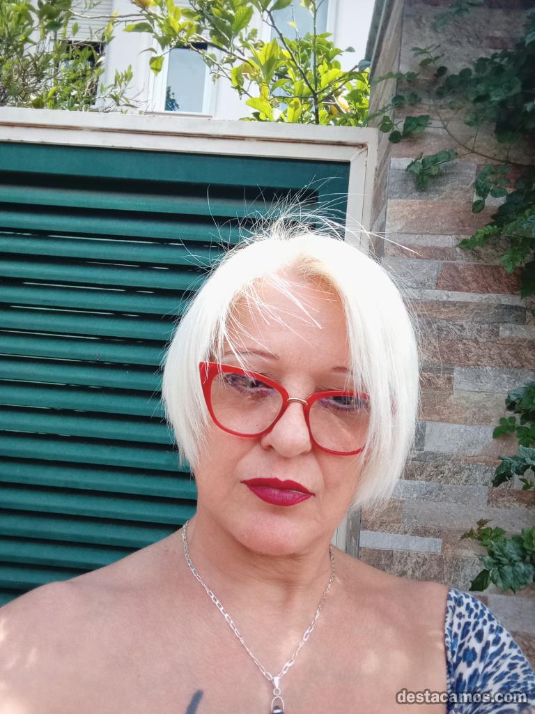 634748491-acompanante-de-lujo-en-valencia-RLdDxR