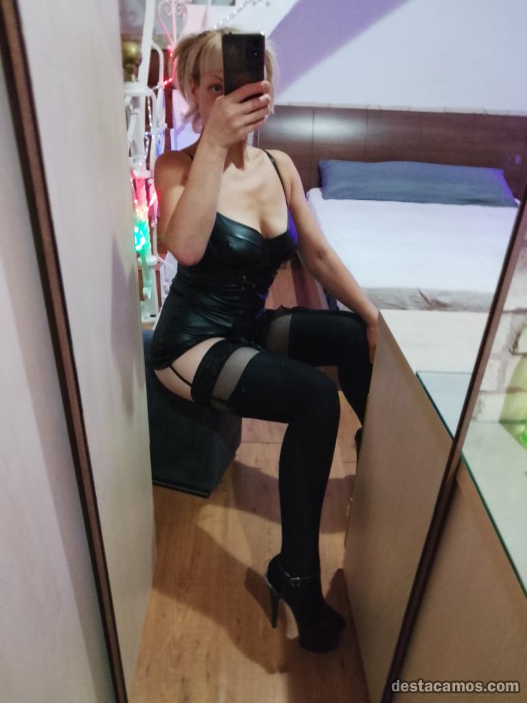 637191774-chica-de-compania-vip-en-gerona-6knbtR