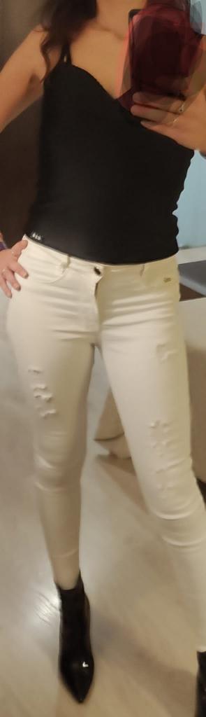 644631532-escort-de-lujo-en-la-coruna-XUxMGO