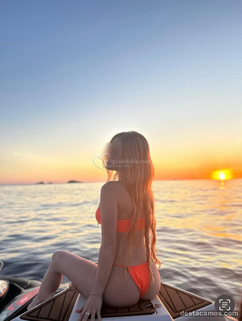 650709756-mujer-de-compania-de-lujo-en-madrid-3QvdW9