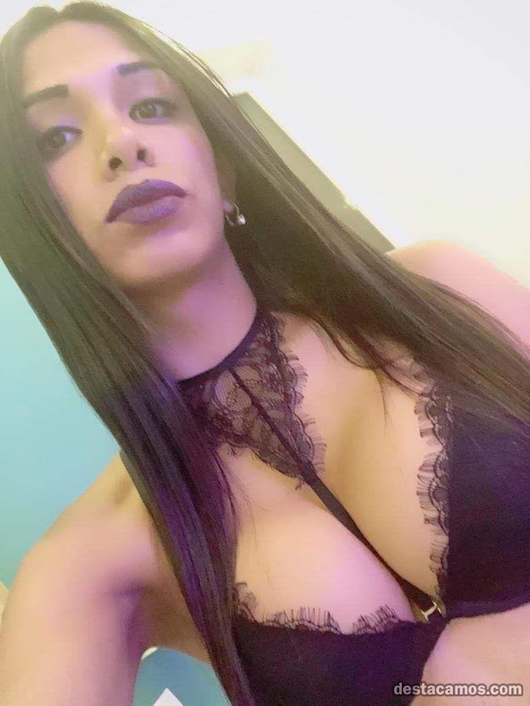 651463067-transexual-en-ibiza-7qiqdK