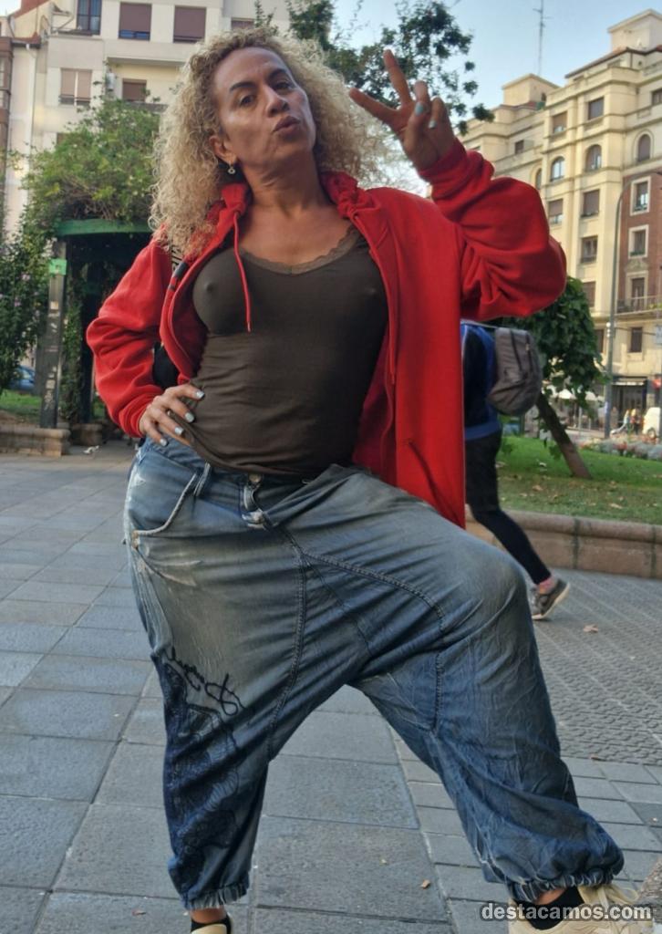 662480037-transexual-en-sevilla-LA6tCi