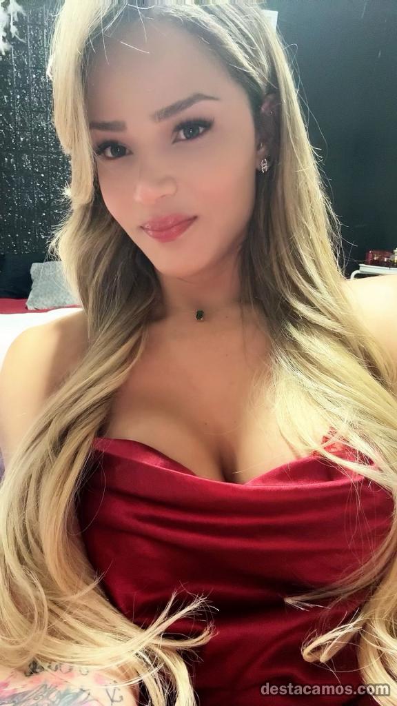 672260480-ladyboy-en-madrid-cosWnV