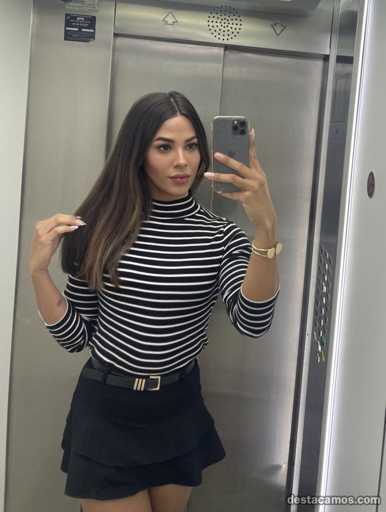 672309001-travesti-en-alicante-YkImSH