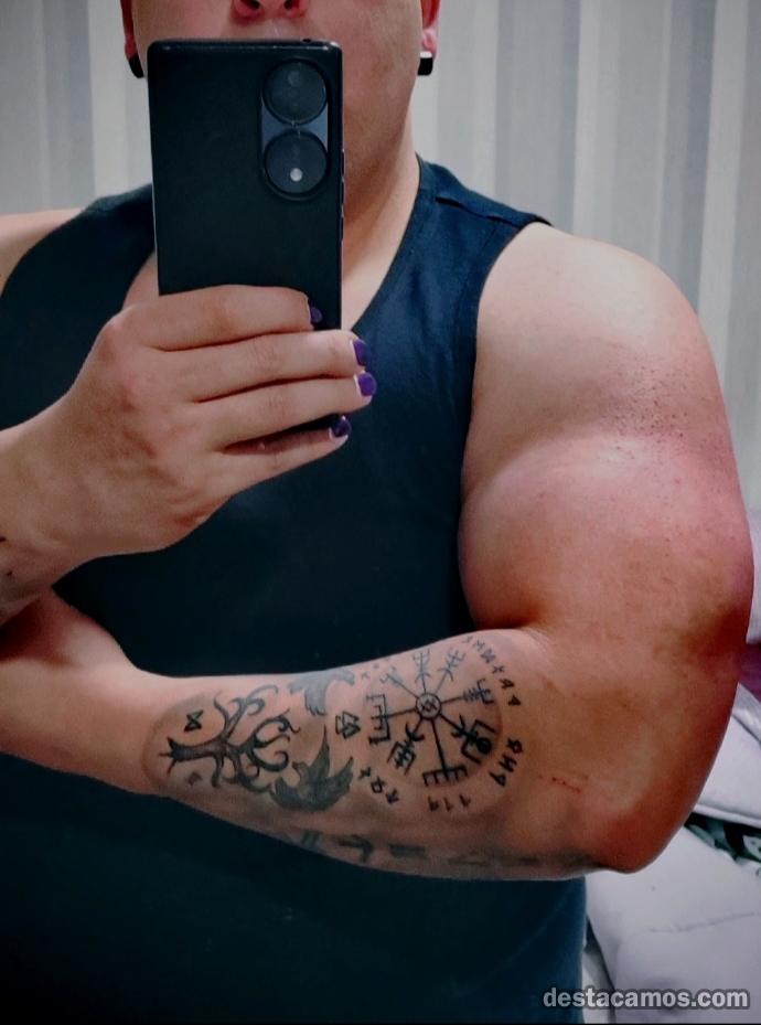 674572938-travesti-en-la-coruna-yOg7R2