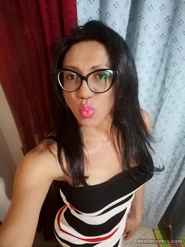 675033231-transexual-en-navarra-b89s8C