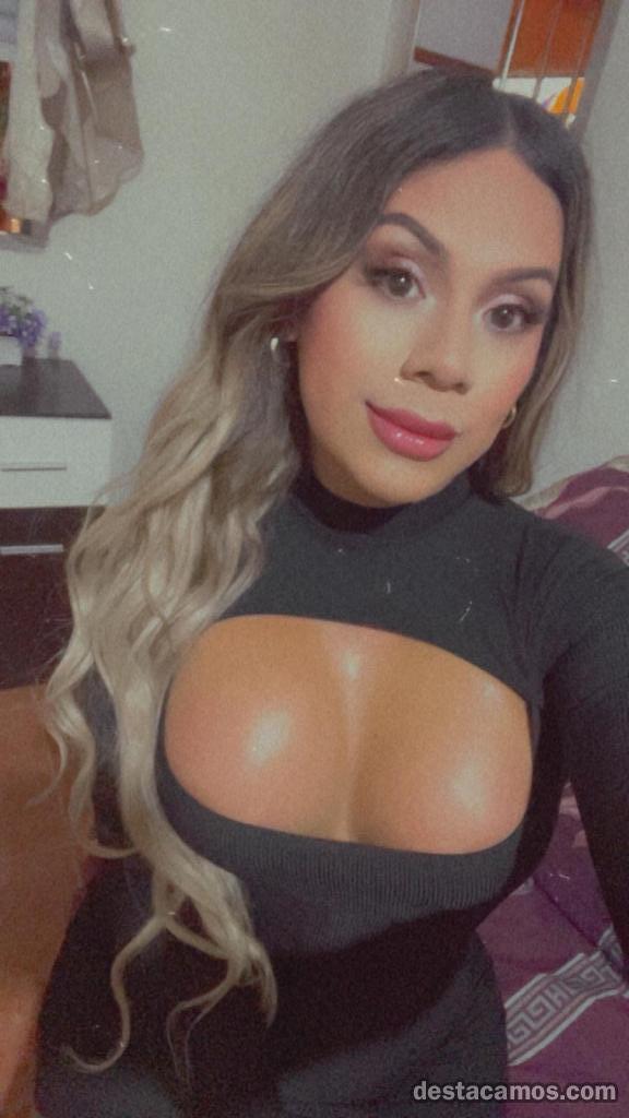 675122688-transexual-en-almeria-1760054937-104