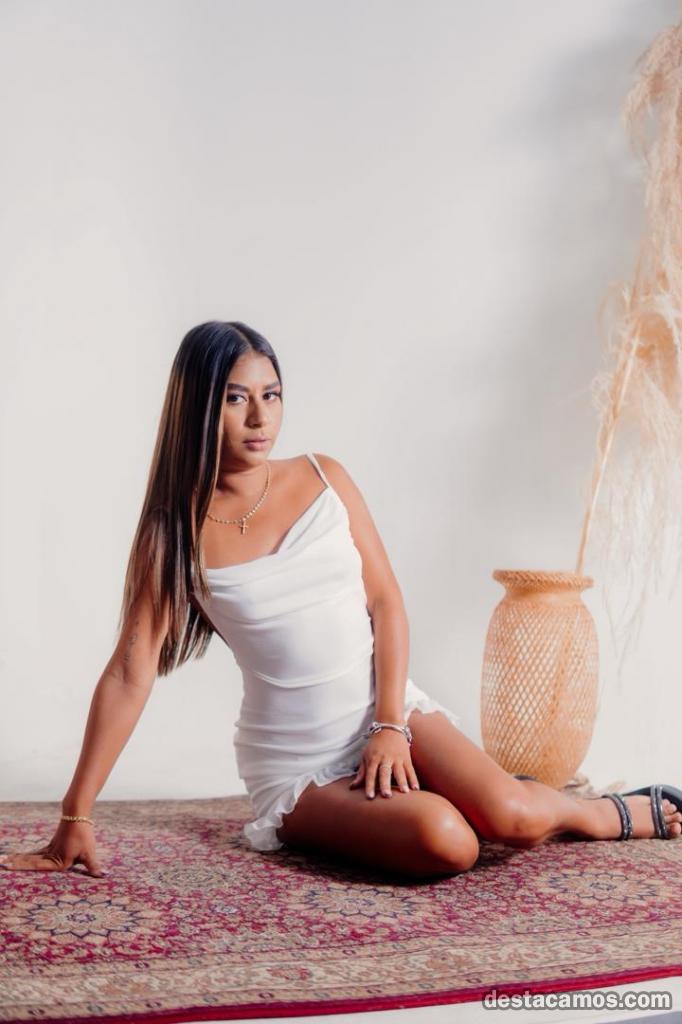 685541356-mujer-de-compania-en-tenerife-oYmcpP