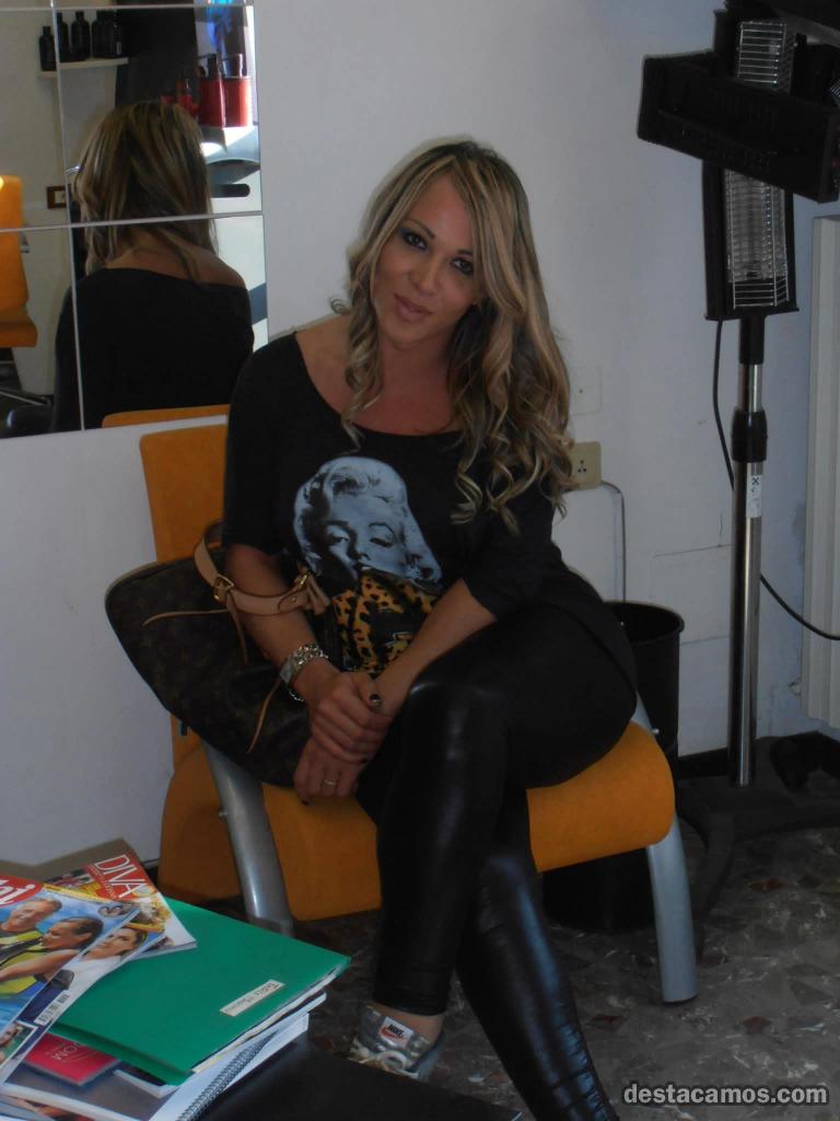 687869762-transexual-en-tarragona-zvV3Cu