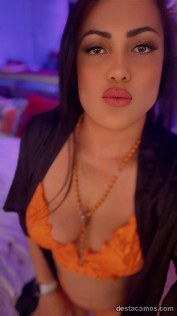 696866278-chica-de-compania-de-lujo-en-guipuzcoa-sJ8fzB