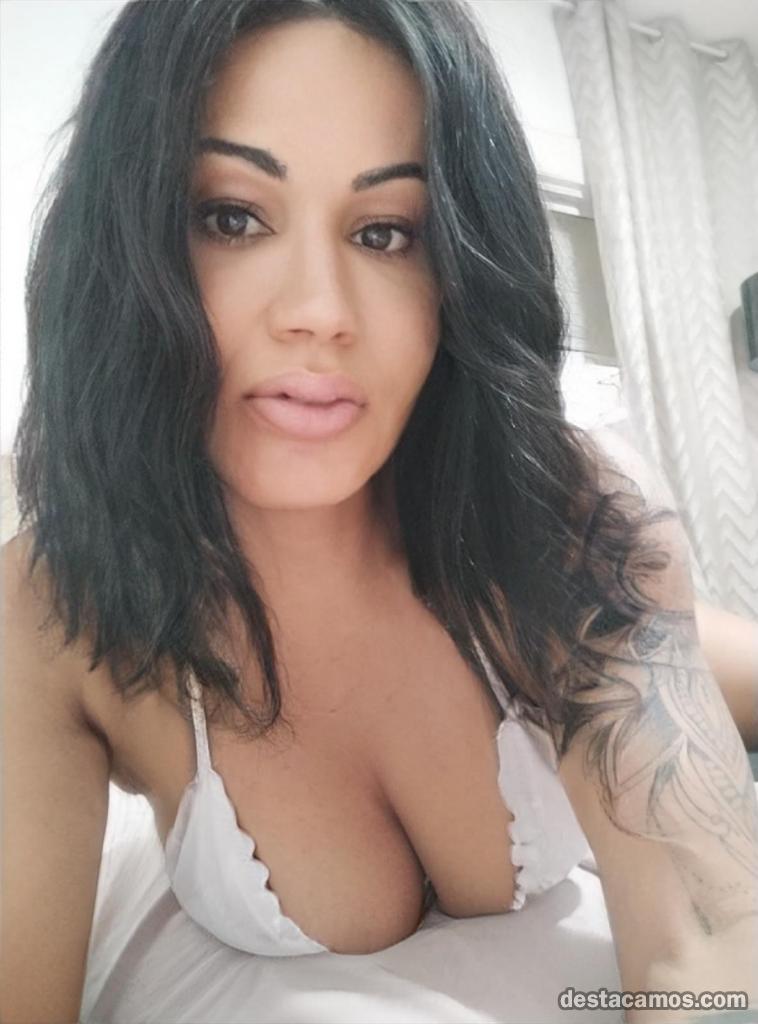 697229451-transexual-en-granada-W3XfgR