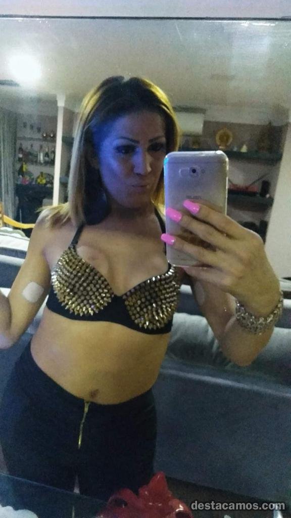 722602390-shemale-en-gerona-tH7hoW